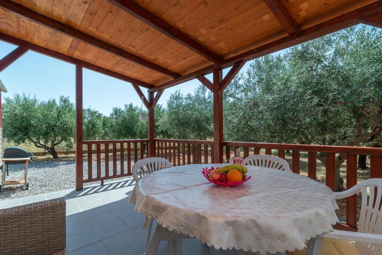 'Olive Grove' Camping House-Near The Beach Divulje 外观 照片