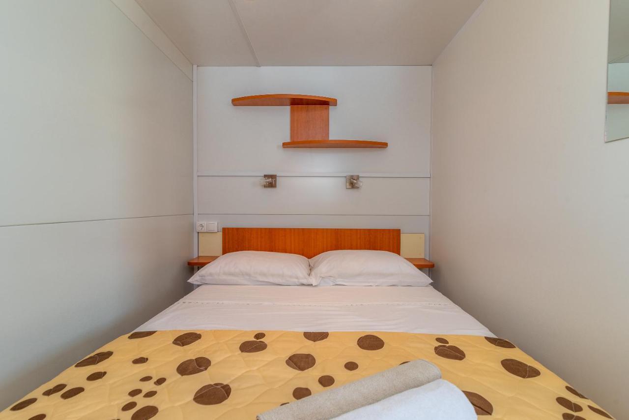 'Olive Grove' Camping House-Near The Beach Divulje 外观 照片